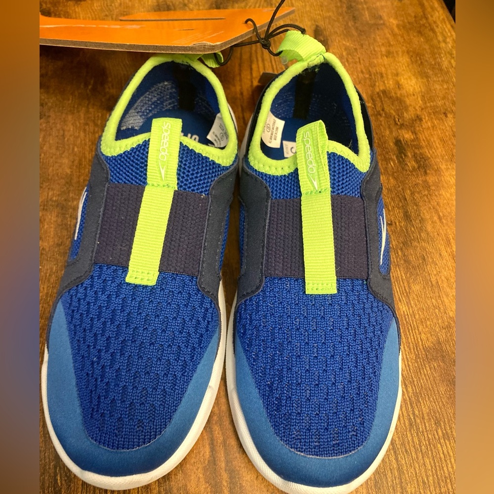 Speedo Junior Pull on Water Shoes - Blue Size Small (13/1) new